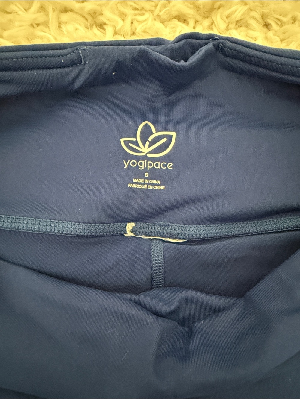 High-Waist Navy Ruched Leggings - Picture 2 of 3